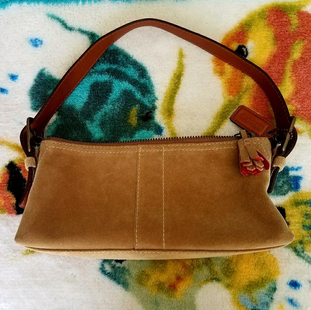 Authentic Coach Demi H05S-7470